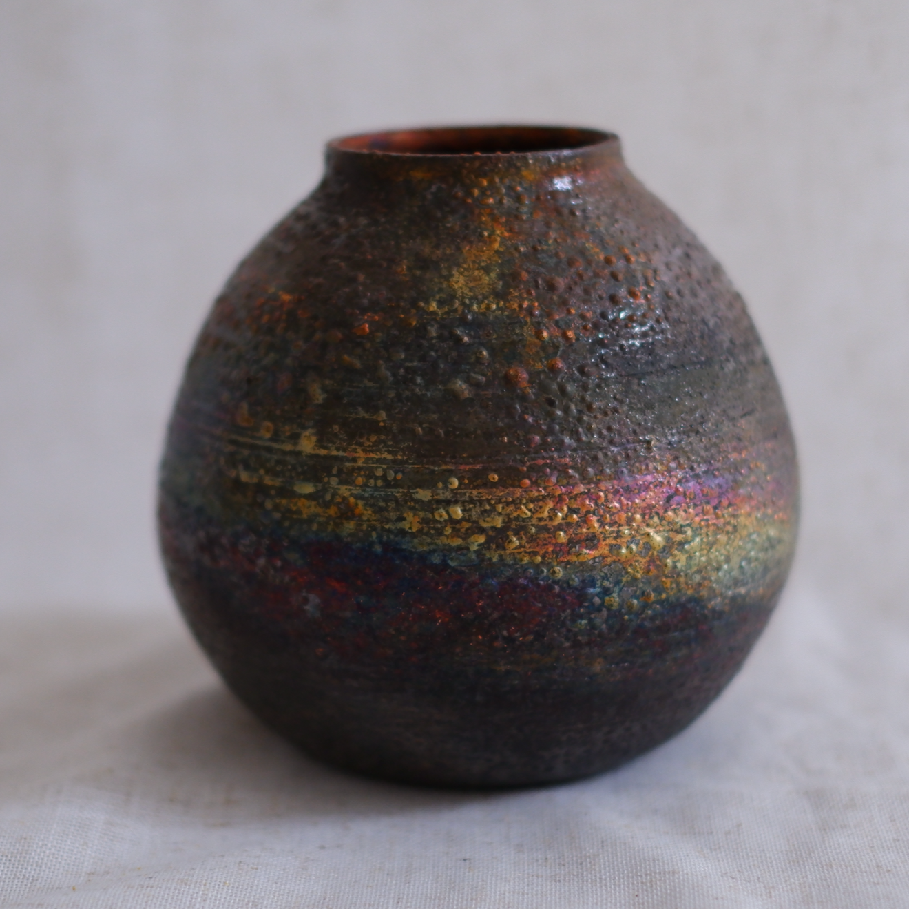 Iridescent Bombshell Vase
