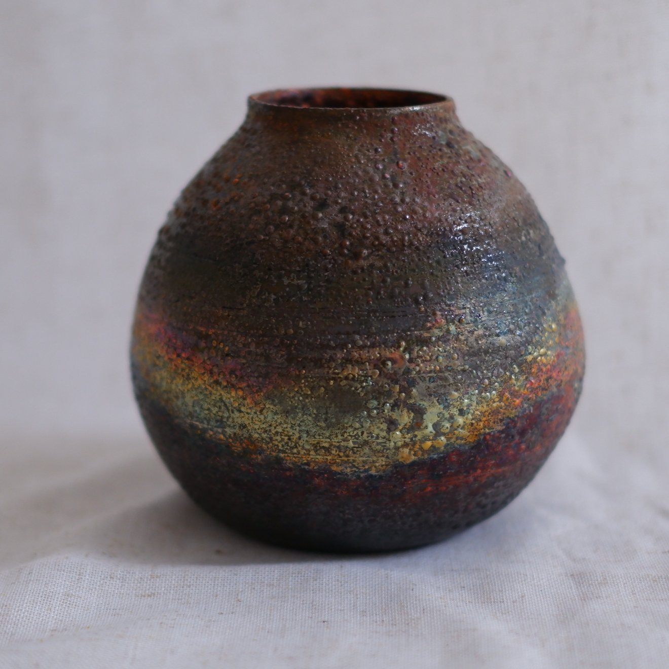 Iridescent Bombshell Vase