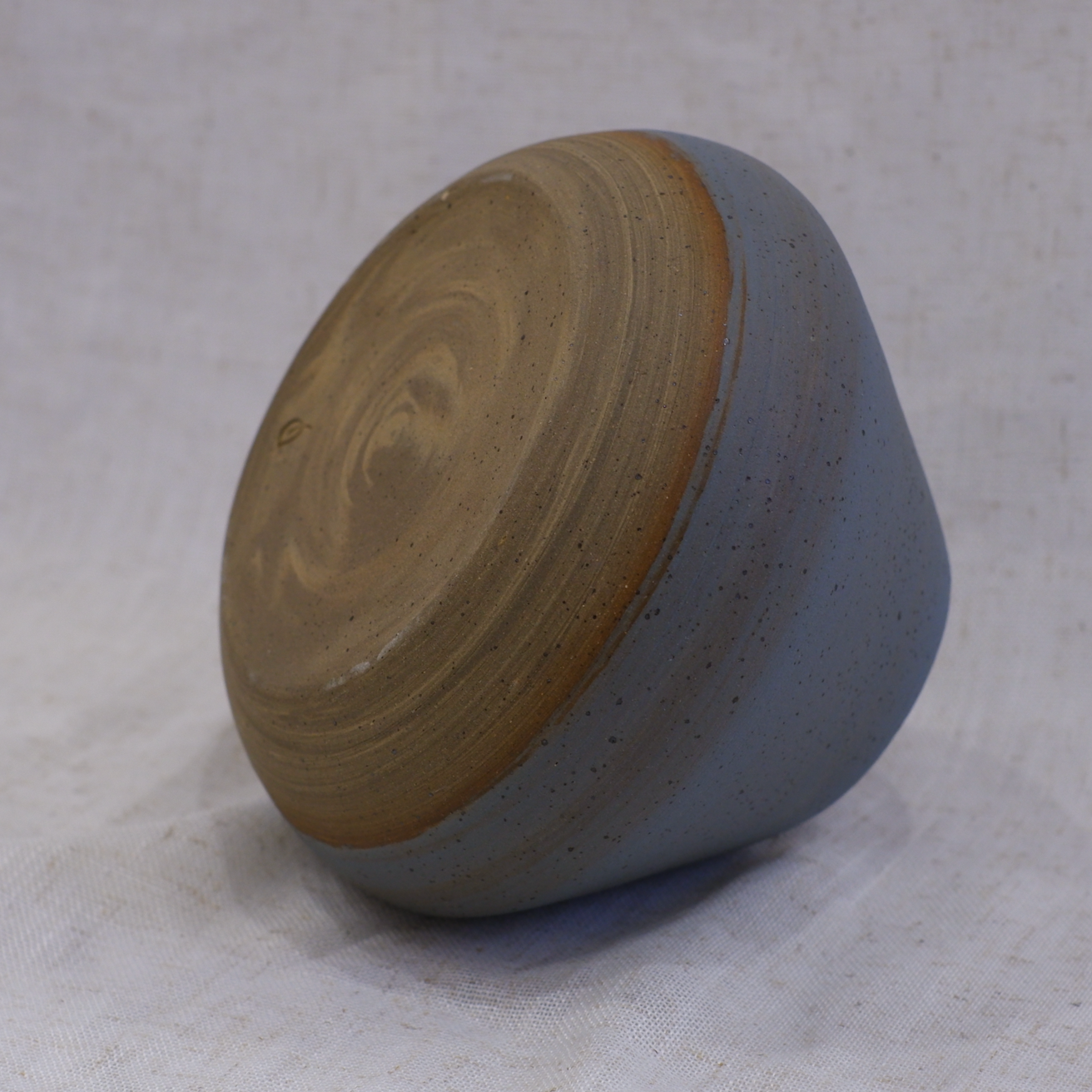 Vase cone béton
