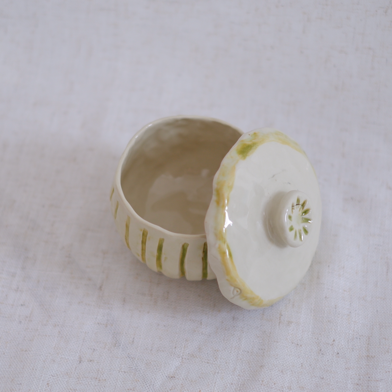 Boîte crème de citron vert pincée