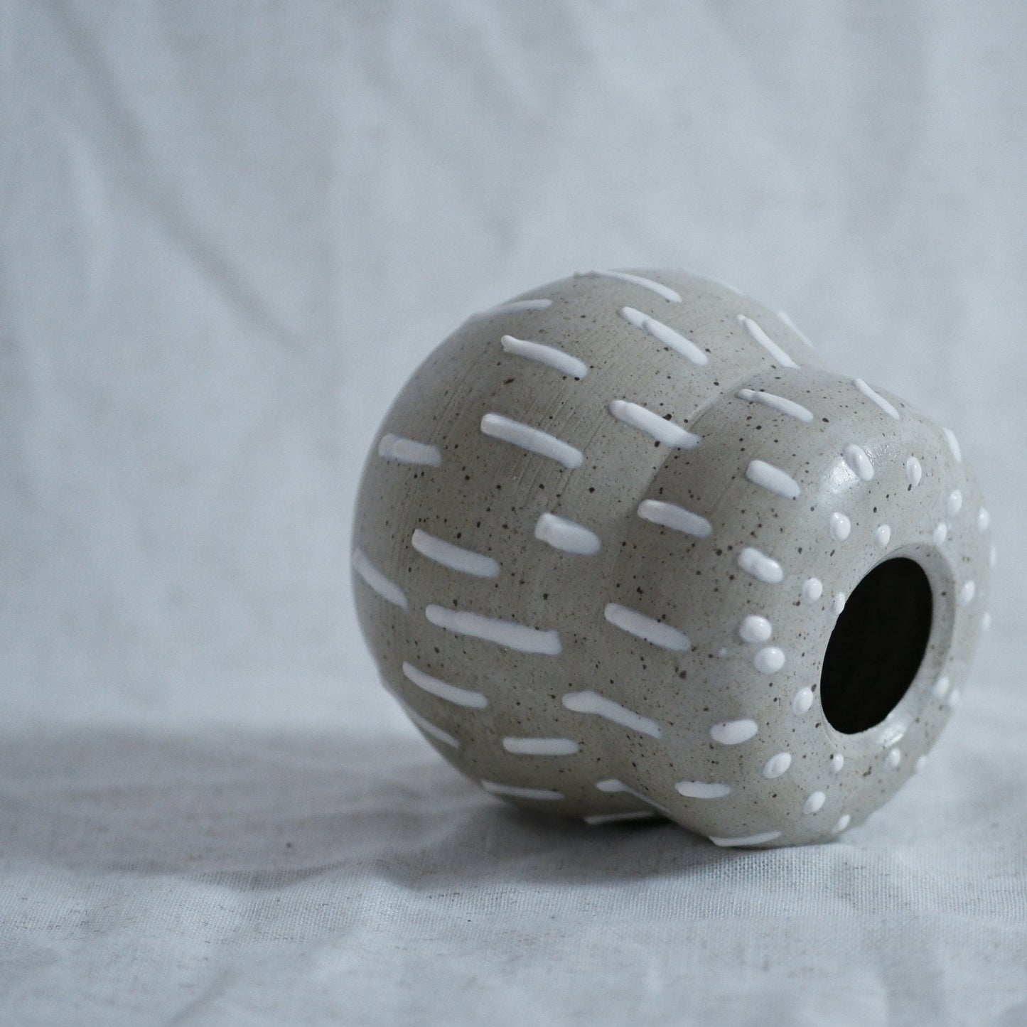 Drippy Peanut Vase