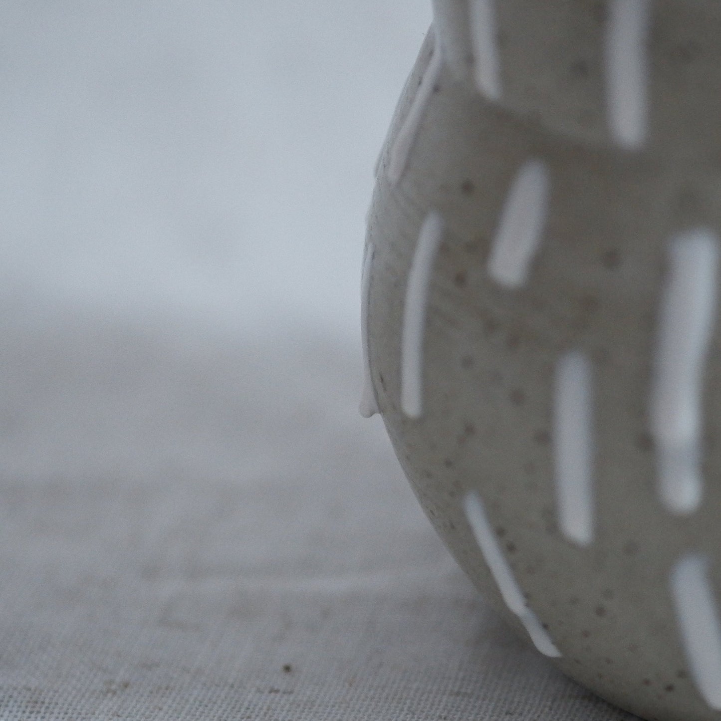 Drippy Peanut Vase