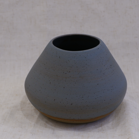 Vase cone béton