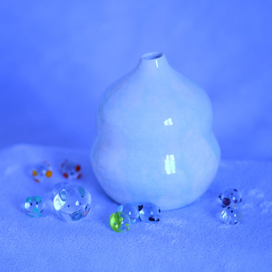 Fat Peanut Bud Vase
